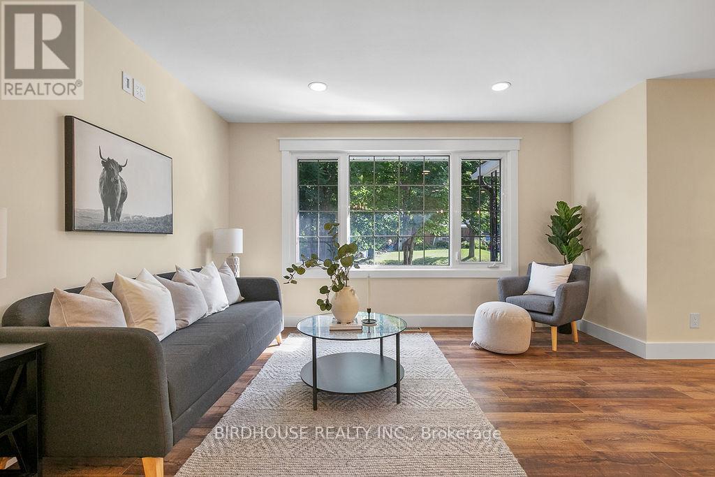 Main Floor - 813 Aylmer Street N, Peterborough (Northcrest Ward 5), Ontario  K9H 3Y3 - Photo 10 - X12971618