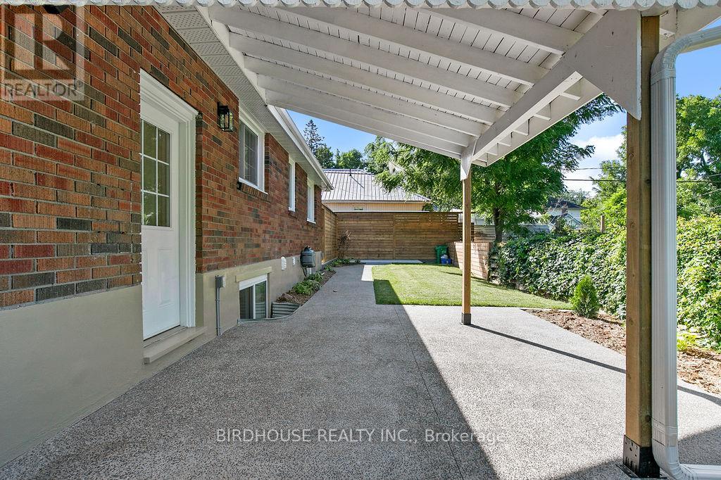 Main Floor - 813 Aylmer Street N, Peterborough (Northcrest Ward 5), Ontario  K9H 3Y3 - Photo 22 - X12971618