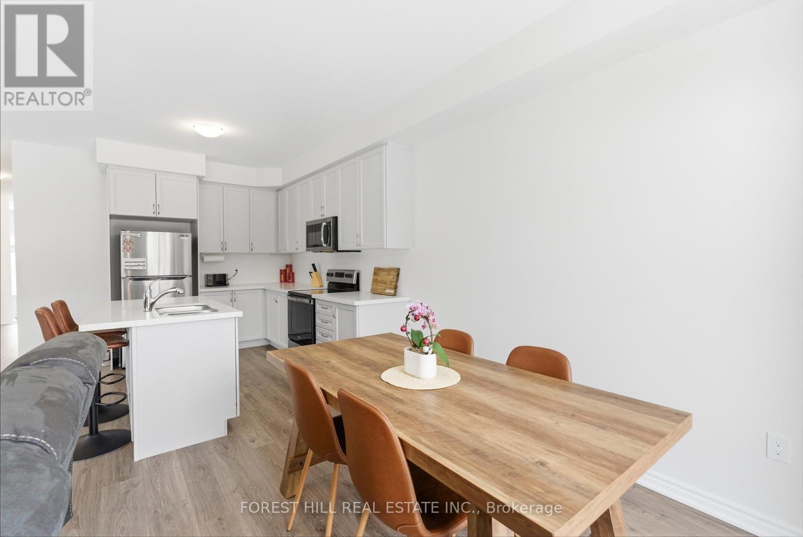 57 Hickey Lane, Kawartha Lakes (Lindsay), Ontario  K9V 5V5 - Photo 12 - X12971708