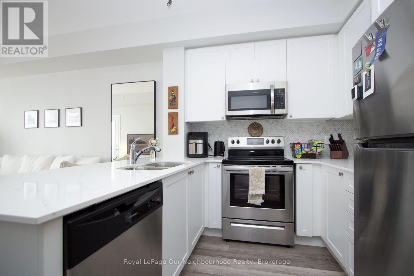 210 - 65 Shipway Avenue, Clarington (Newcastle), Ontario  L1B 0B7 - Photo 10 - E12972076