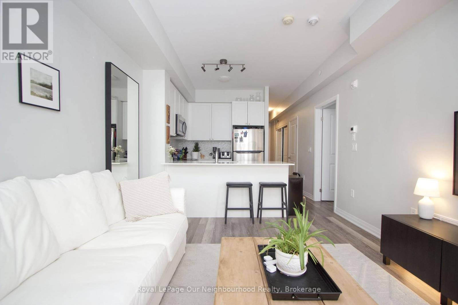 210 - 65 Shipway Avenue, Clarington (Newcastle), Ontario  L1B 0B7 - Photo 11 - E12972076