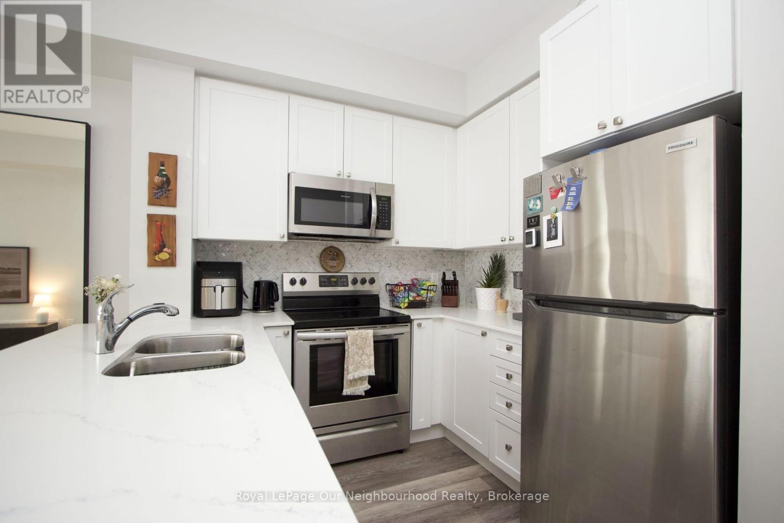 210 - 65 Shipway Avenue, Clarington (Newcastle), Ontario  L1B 0B7 - Photo 9 - E12972076