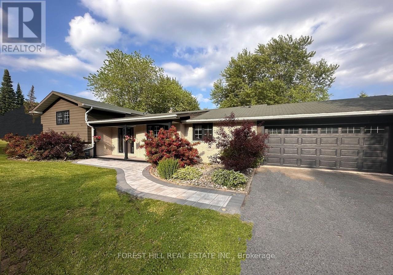 1143 Connaught Drive, Selwyn, Ontario  K0L 1T0 - Photo 4 - X12972114