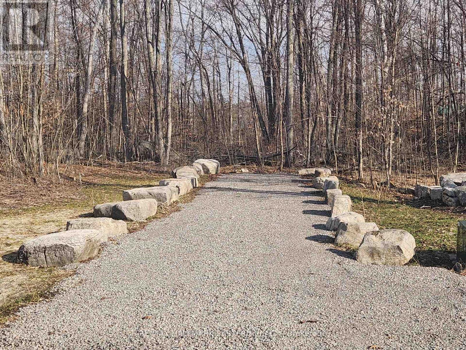 3037 Finley Road, Selwyn, Ontario  K0L 2H0 - Photo 3 - X12972392
