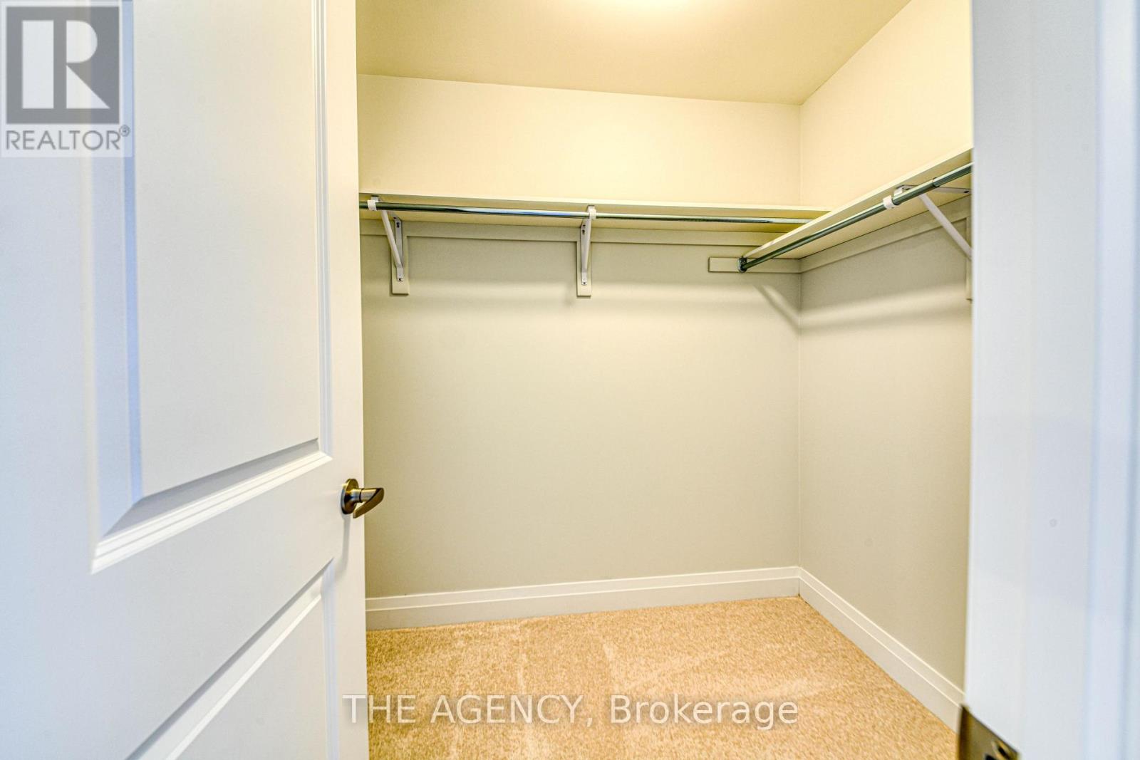 53 Butler Boulevard, Kawartha Lakes (Lindsay), Ontario  K9V 4R1 - Photo 18 - X12972524