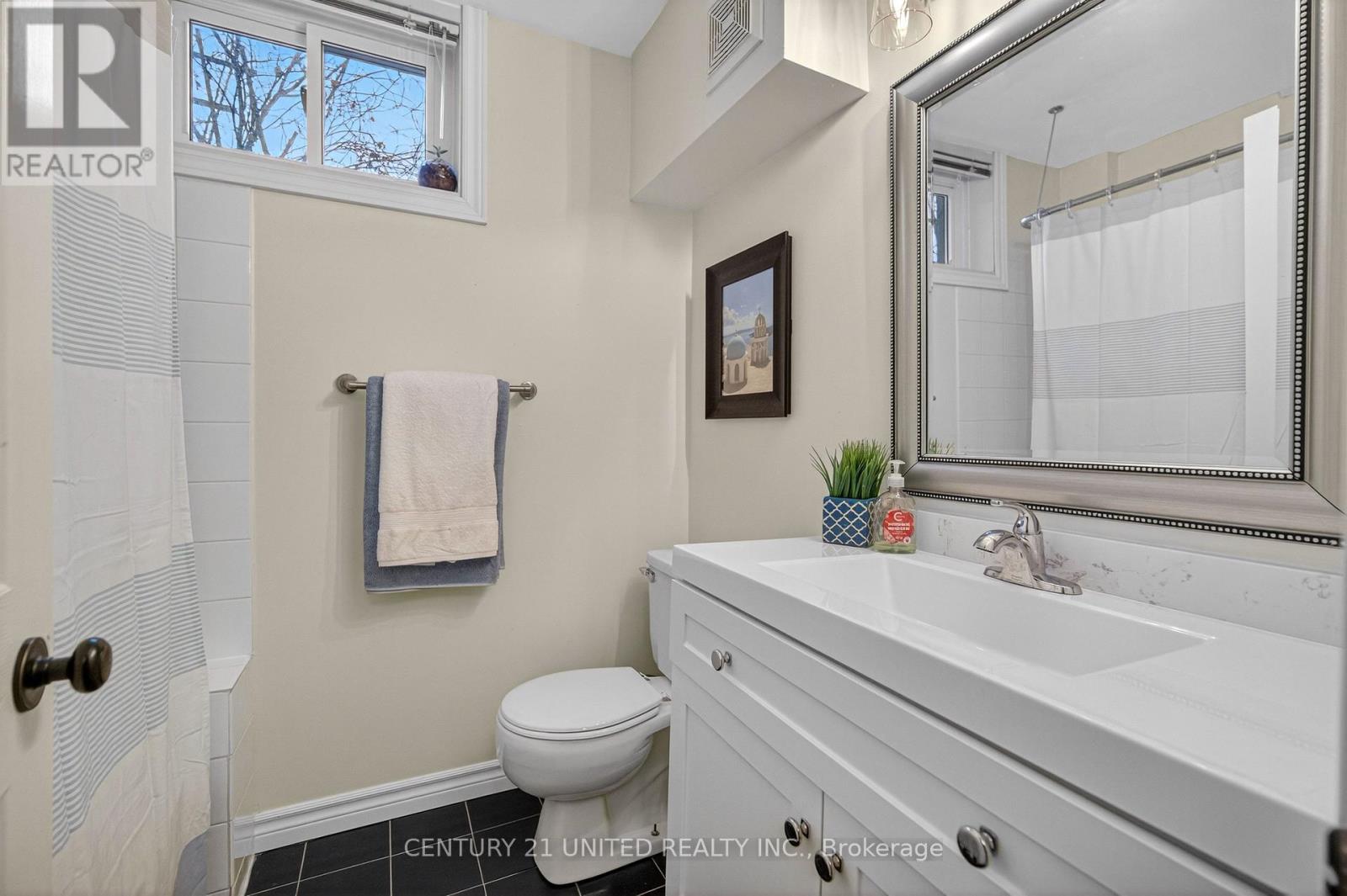 499 Hunter Street W, Peterborough (Town Ward 3), Ontario  K9H 2M9 - Photo 35 - X12972768