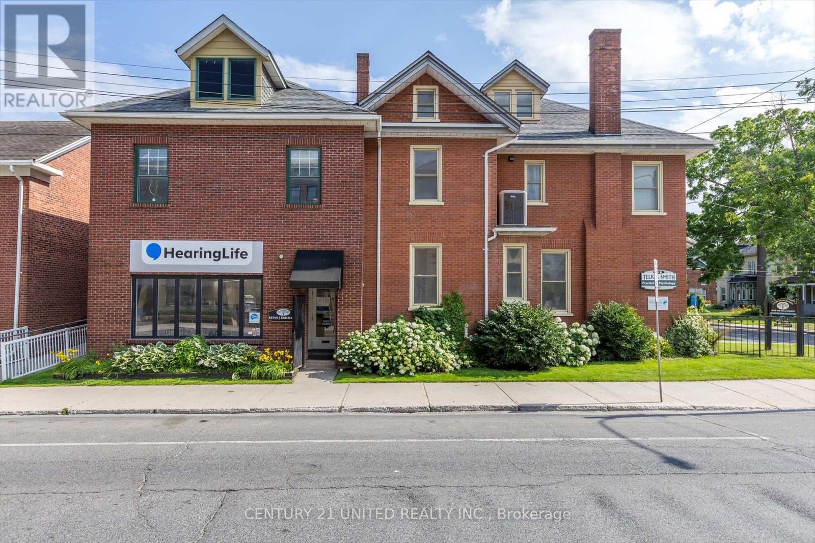 318 Stewart Street, Peterborough (Town Ward 3), Ontario  K9J 3N1 - Photo 2 - X12973236