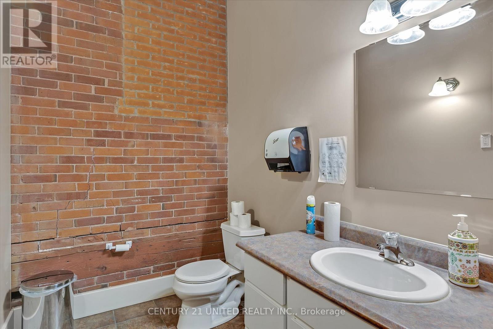 318 Stewart Street, Peterborough (Town Ward 3), Ontario  K9J 3N1 - Photo 24 - X12973236