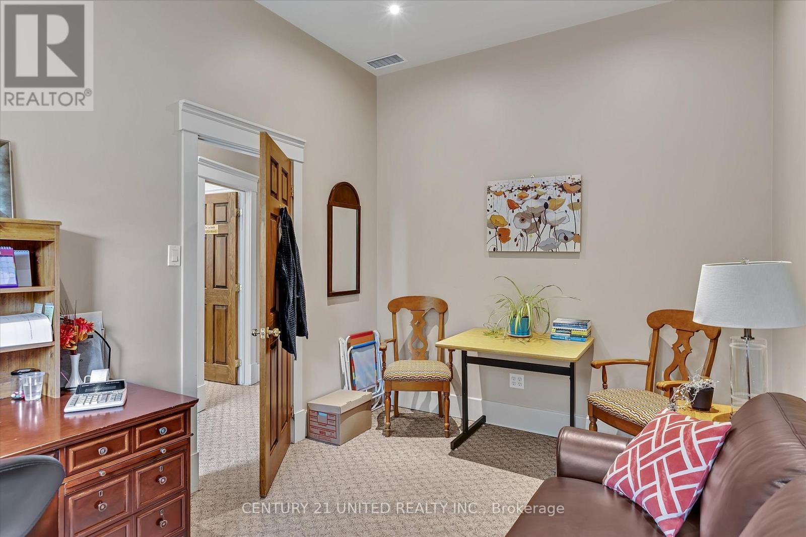 318 Stewart Street, Peterborough (Town Ward 3), Ontario  K9J 3N1 - Photo 29 - X12973236