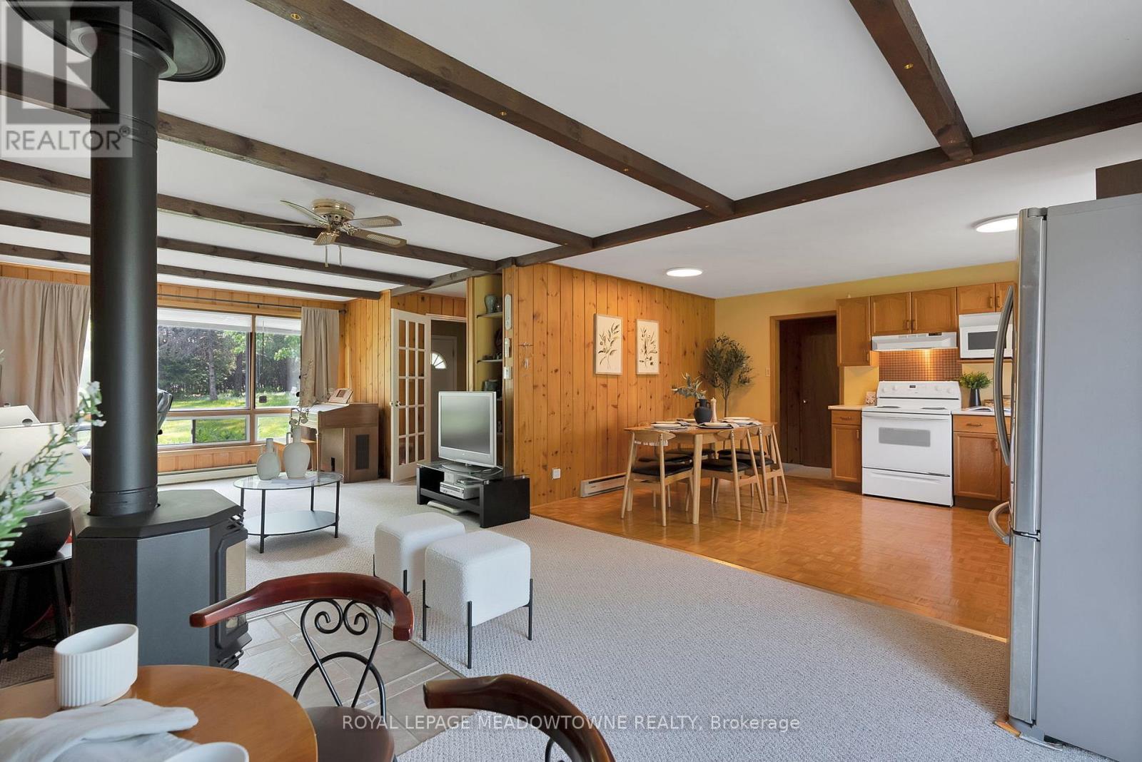 46 Hawke Drive, Kawartha Lakes (Emily), Ontario  K0L 2W0 - Photo 10 - X12973650