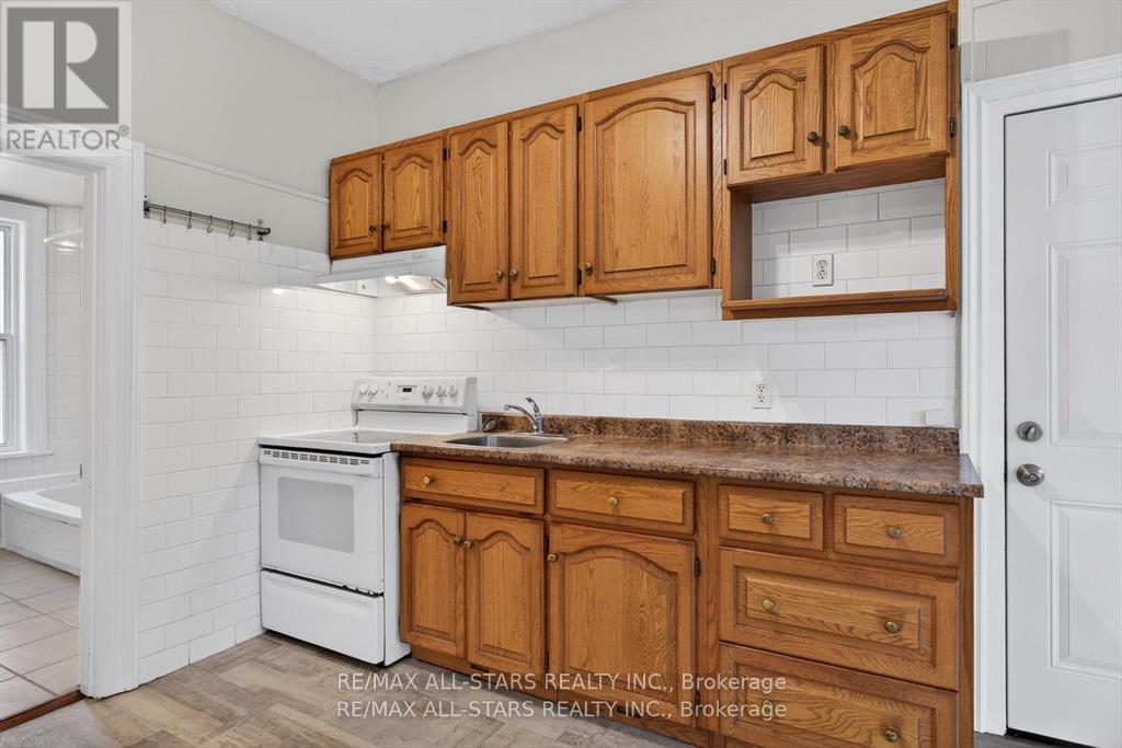 36 Caroline Street, Kawartha Lakes (Lindsay), Ontario  K9V 1T1 - Photo 10 - X12975036