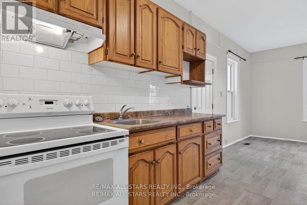 36 Caroline Street, Kawartha Lakes (Lindsay), Ontario  K9V 1T1 - Photo 12 - X12975036