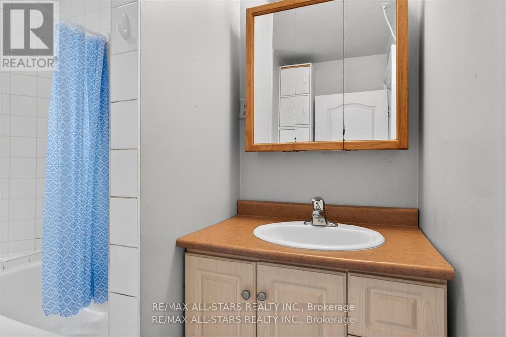 36 Caroline Street, Kawartha Lakes (Lindsay), Ontario  K9V 1T1 - Photo 14 - X12975036