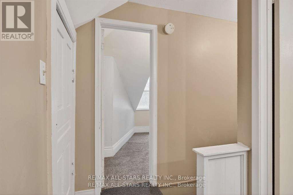 36 Caroline Street, Kawartha Lakes (Lindsay), Ontario  K9V 1T1 - Photo 15 - X12975036