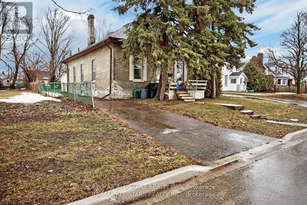 36 Caroline Street, Kawartha Lakes (Lindsay), Ontario  K9V 1T1 - Photo 4 - X12975036