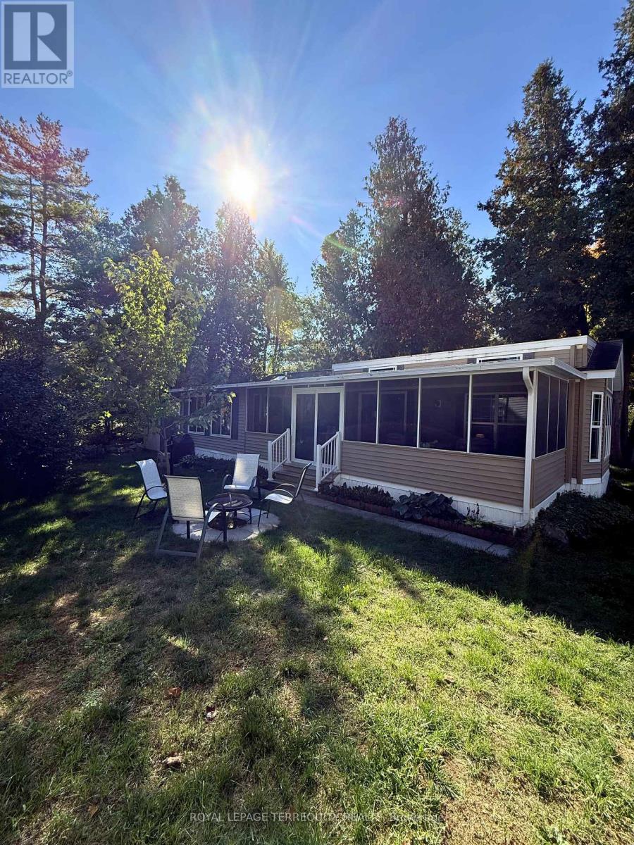 14 Rockhaven, Selwyn, Ontario  K0L 2H0 - Photo 2 - X12975390