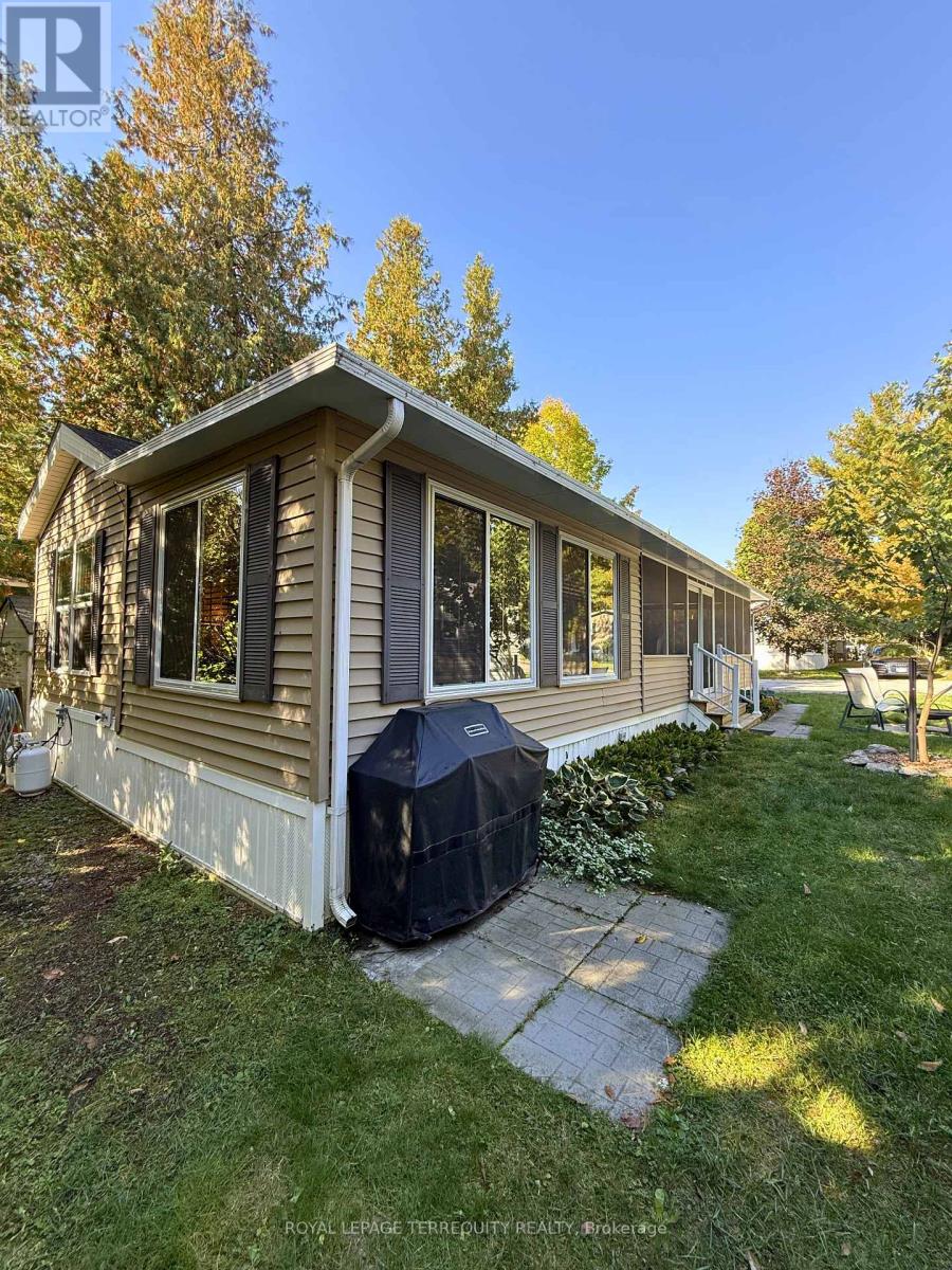 14 Rockhaven, Selwyn, Ontario  K0L 2H0 - Photo 3 - X12975390