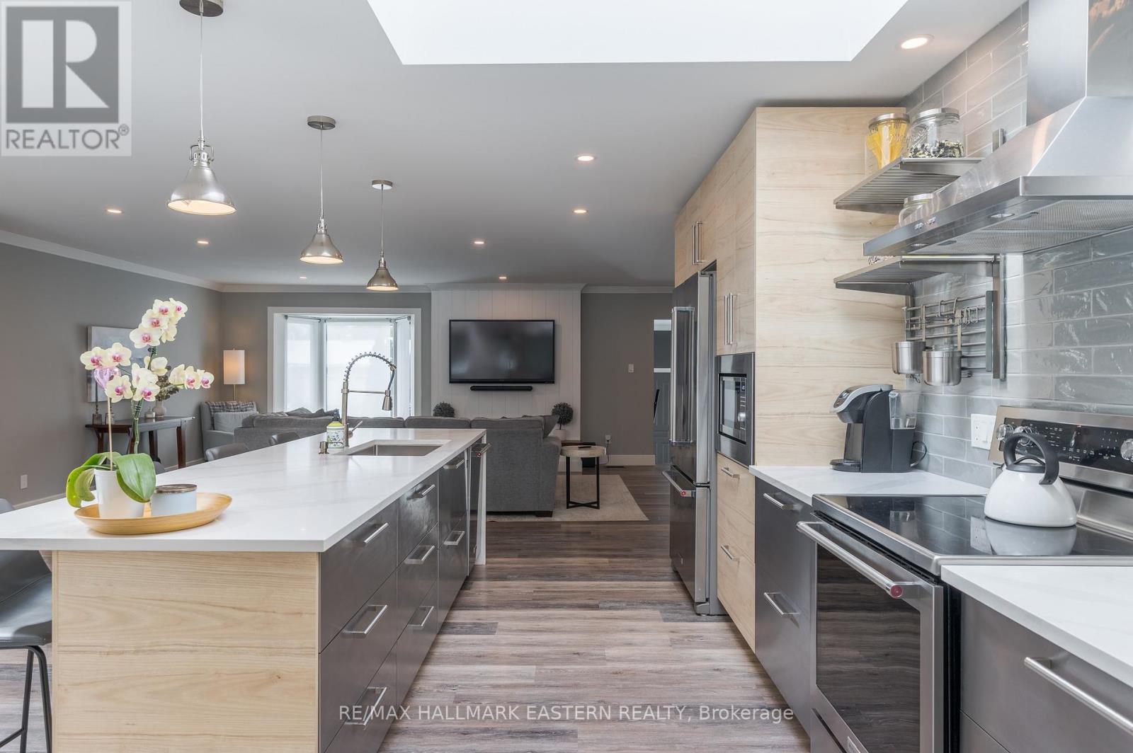 6 Weller Crescent, Peterborough (Monaghan Ward 2), Ontario  K9J 6J5 - Photo 16 - X12976078