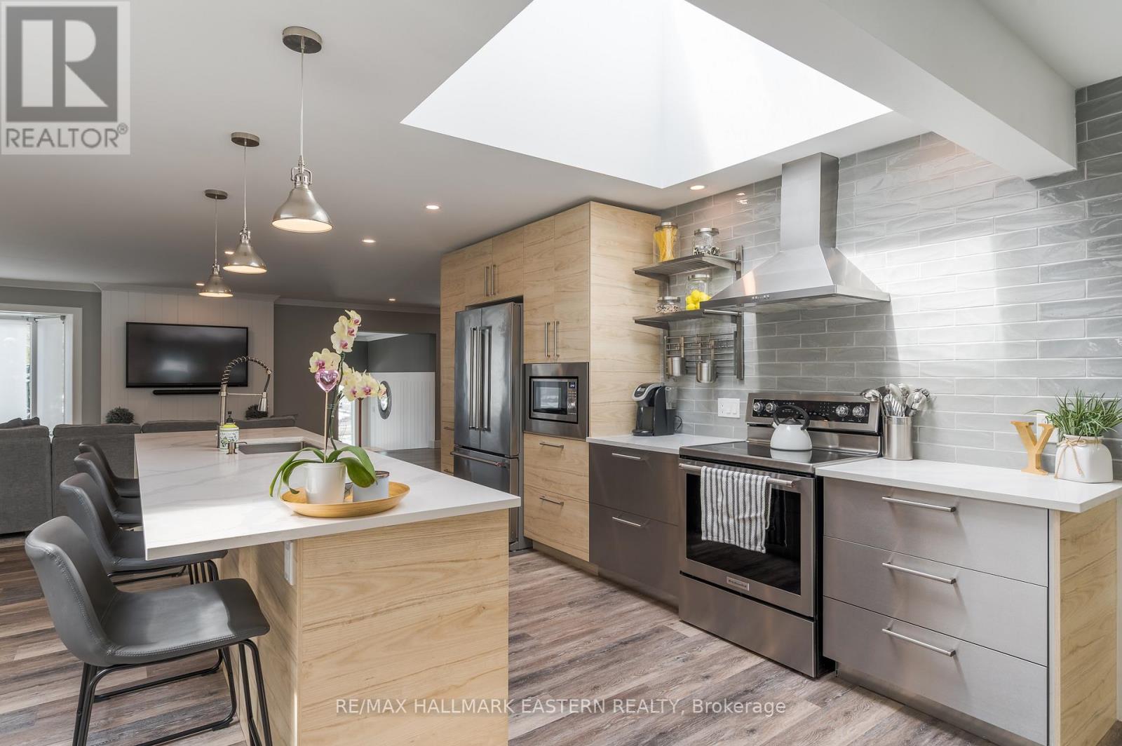 6 Weller Crescent, Peterborough (Monaghan Ward 2), Ontario  K9J 6J5 - Photo 18 - X12976078