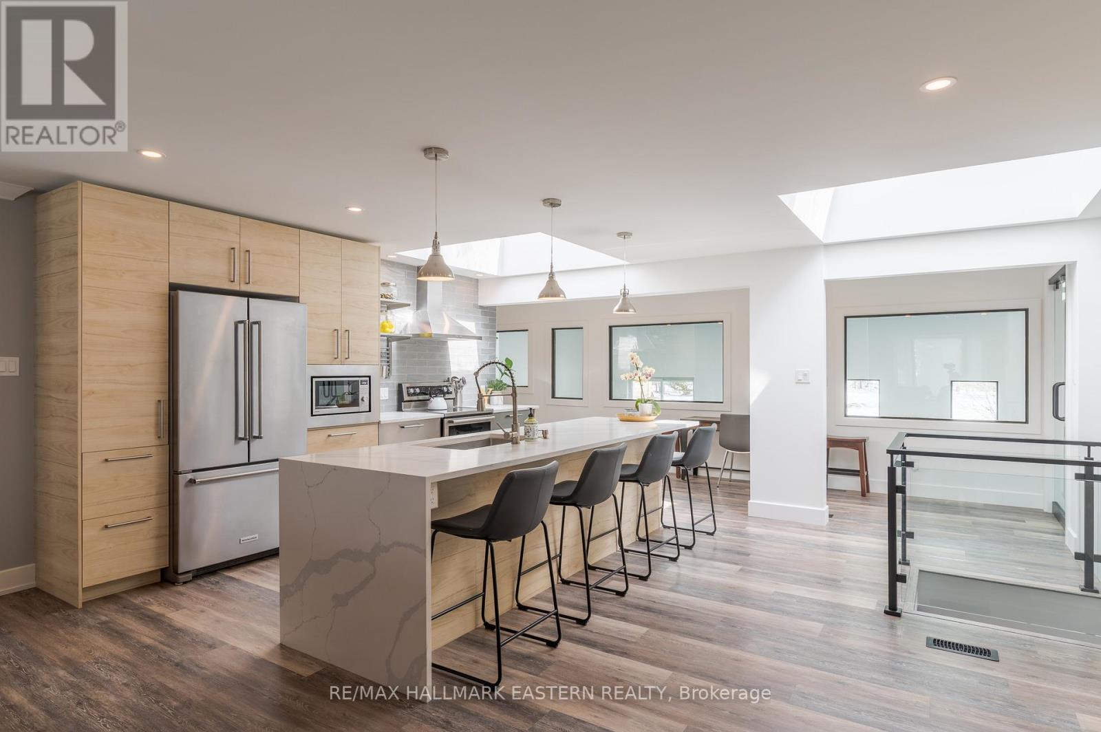 6 Weller Crescent, Peterborough (Monaghan Ward 2), Ontario  K9J 6J5 - Photo 23 - X12976078