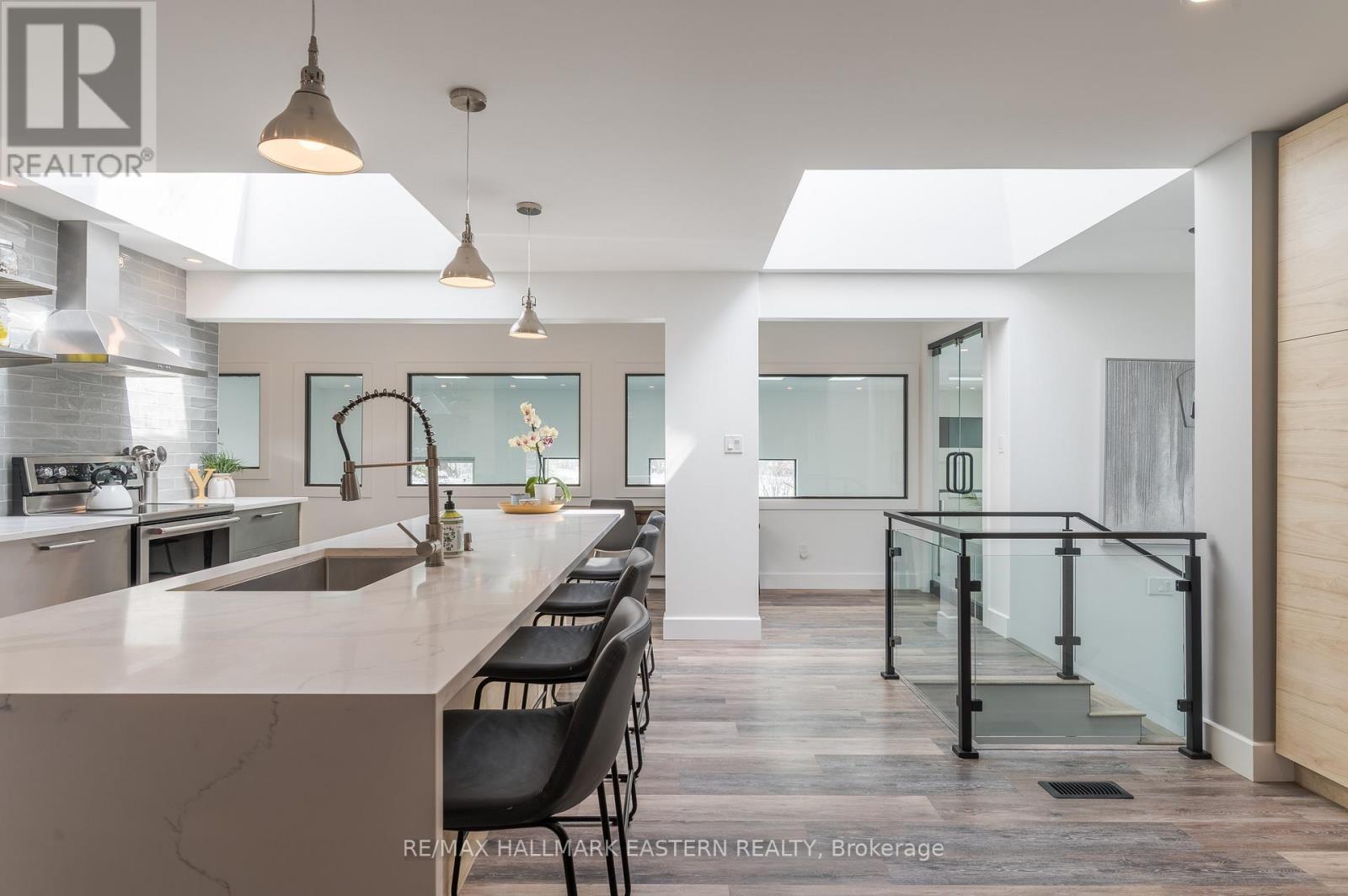 6 Weller Crescent, Peterborough (Monaghan Ward 2), Ontario  K9J 6J5 - Photo 26 - X12976078