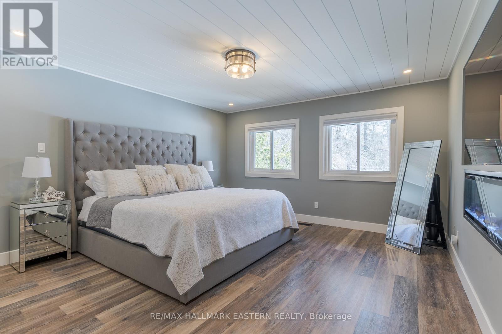 6 Weller Crescent, Peterborough (Monaghan Ward 2), Ontario  K9J 6J5 - Photo 35 - X12976078