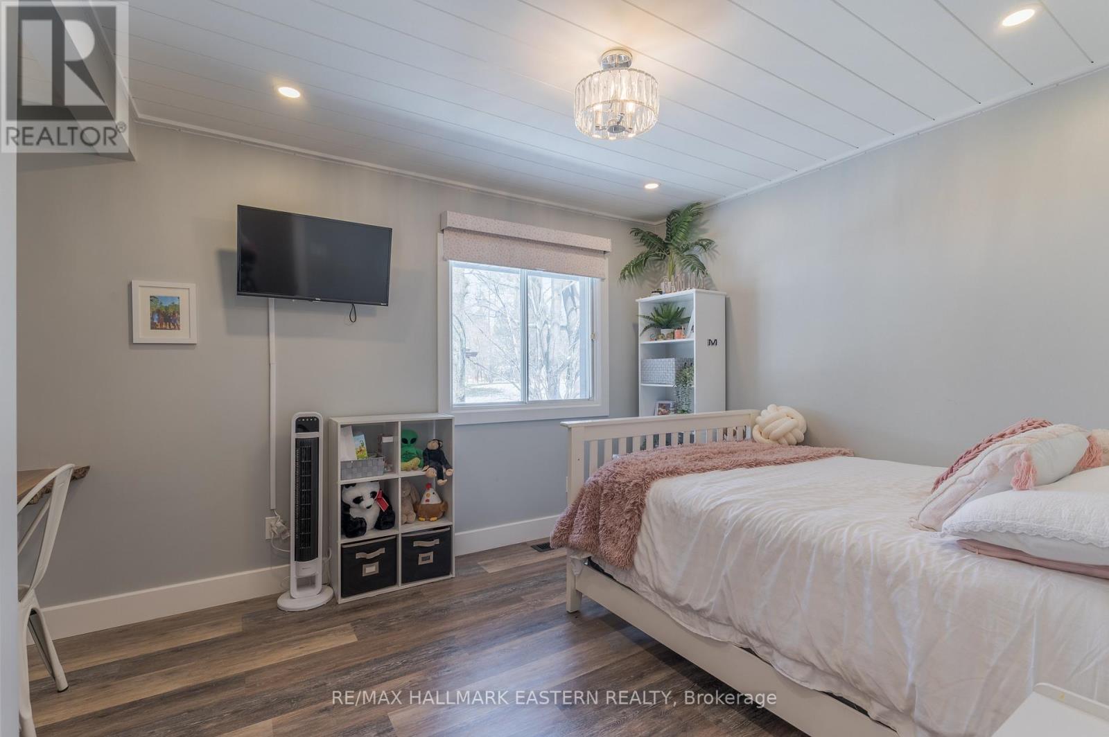 6 Weller Crescent, Peterborough (Monaghan Ward 2), Ontario  K9J 6J5 - Photo 38 - X12976078