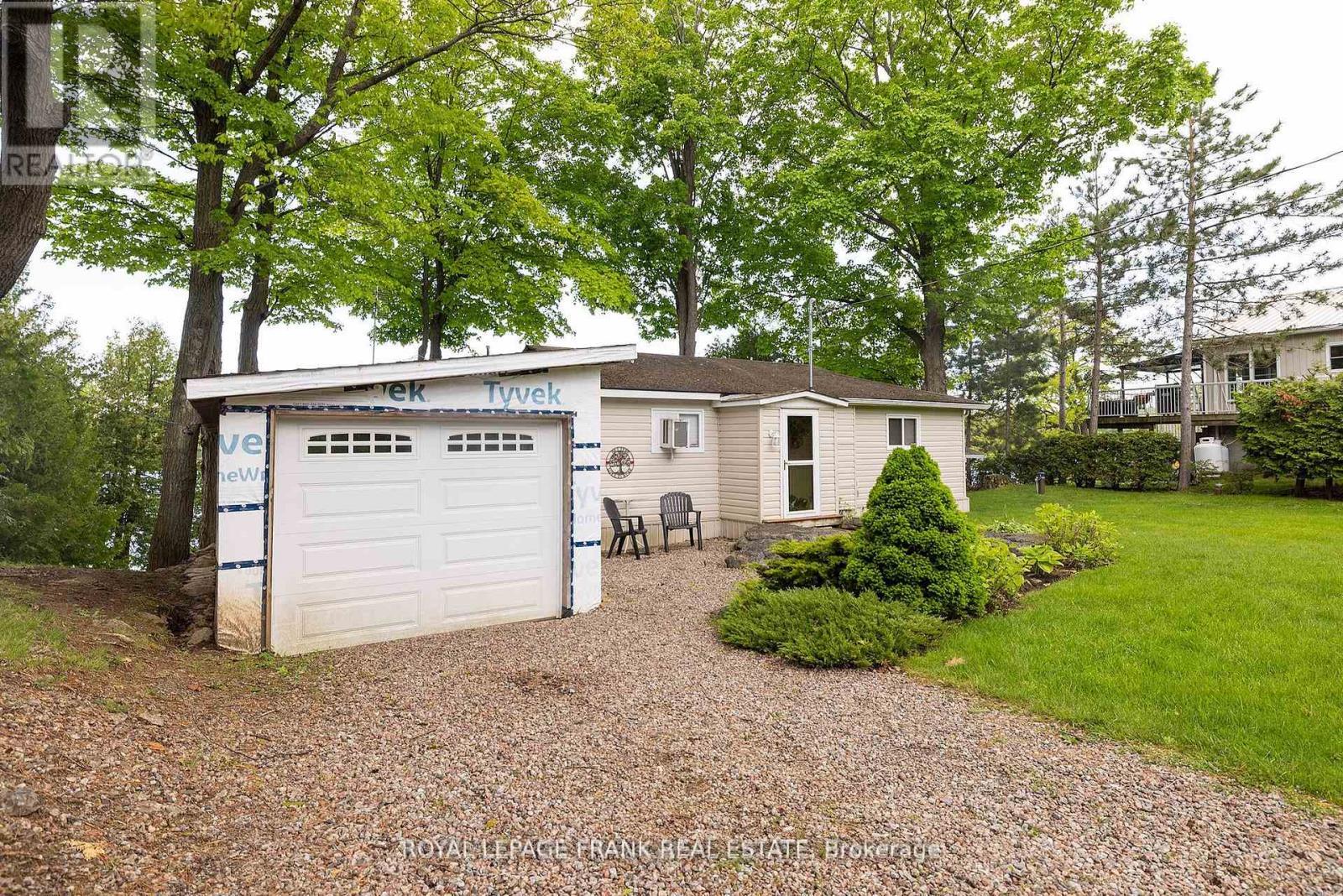 26 Fire Route 60, Trent Lakes, Ontario  K0L 1J0 - Photo 4 - X12976288