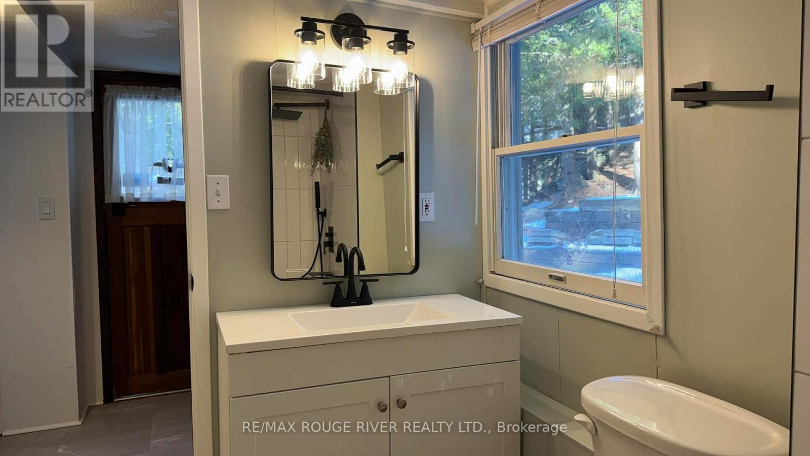 200 - 5248 King Road, Hamilton Township, Ontario  K0L 1E0 - Photo 17 - X12976346