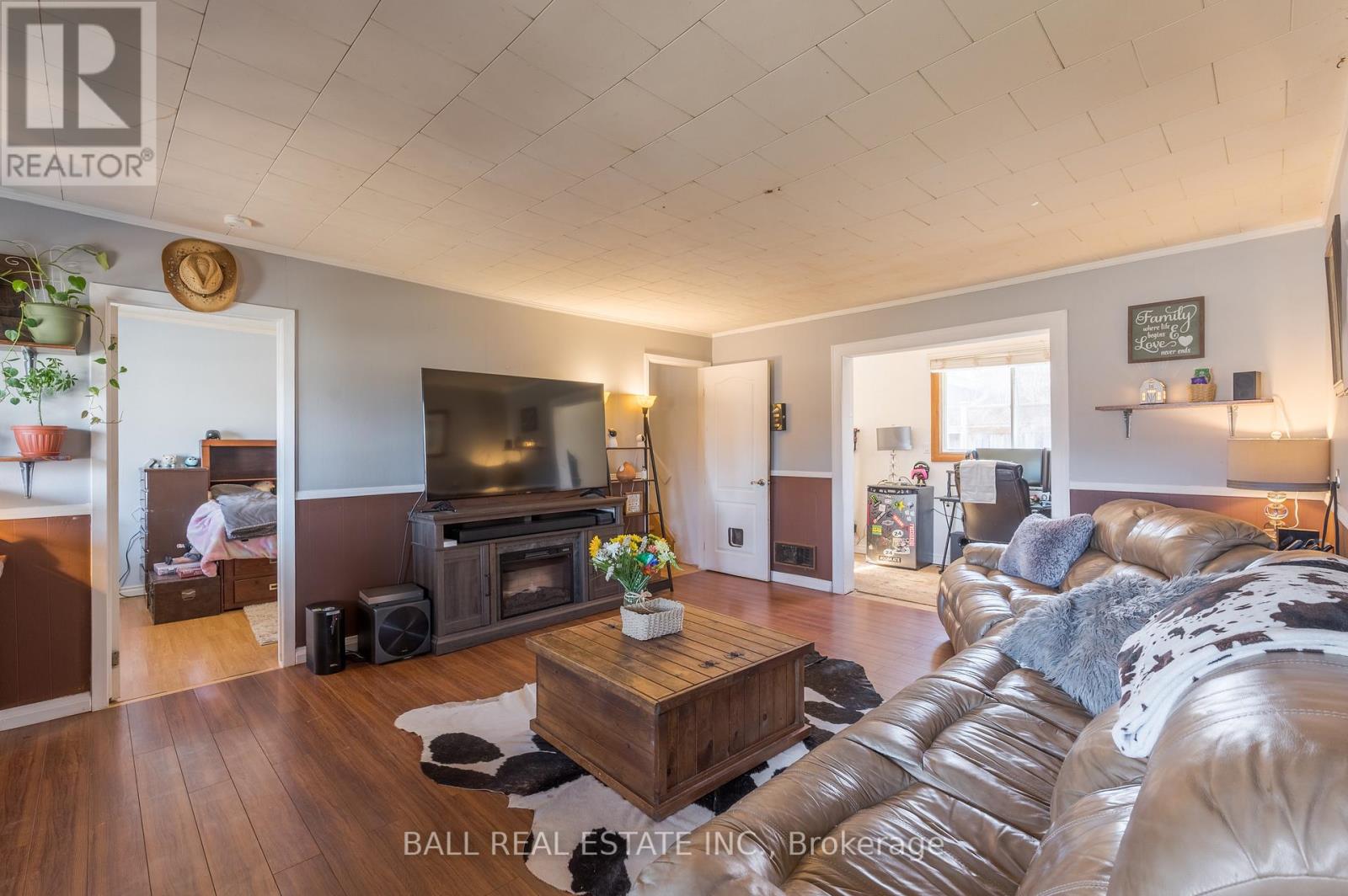 24 Nicholls Street, Selwyn, Ontario  K0L 2H0 - Photo 10 - X12976632