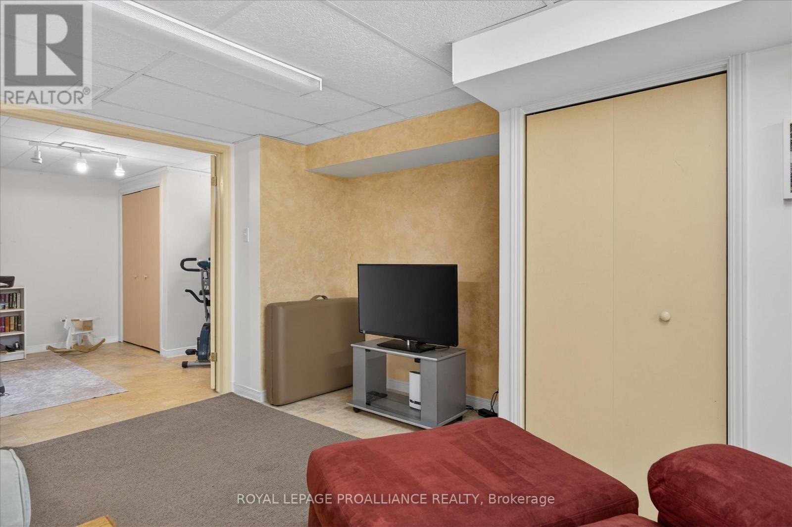 637 Beverly Street, Peterborough (Ashburnham Ward 4), Ontario  K9H 2B4 - Photo 17 - X12976678