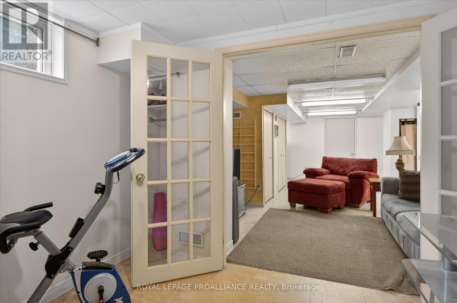 637 Beverly Street, Peterborough (Ashburnham Ward 4), Ontario  K9H 2B4 - Photo 21 - X12976678