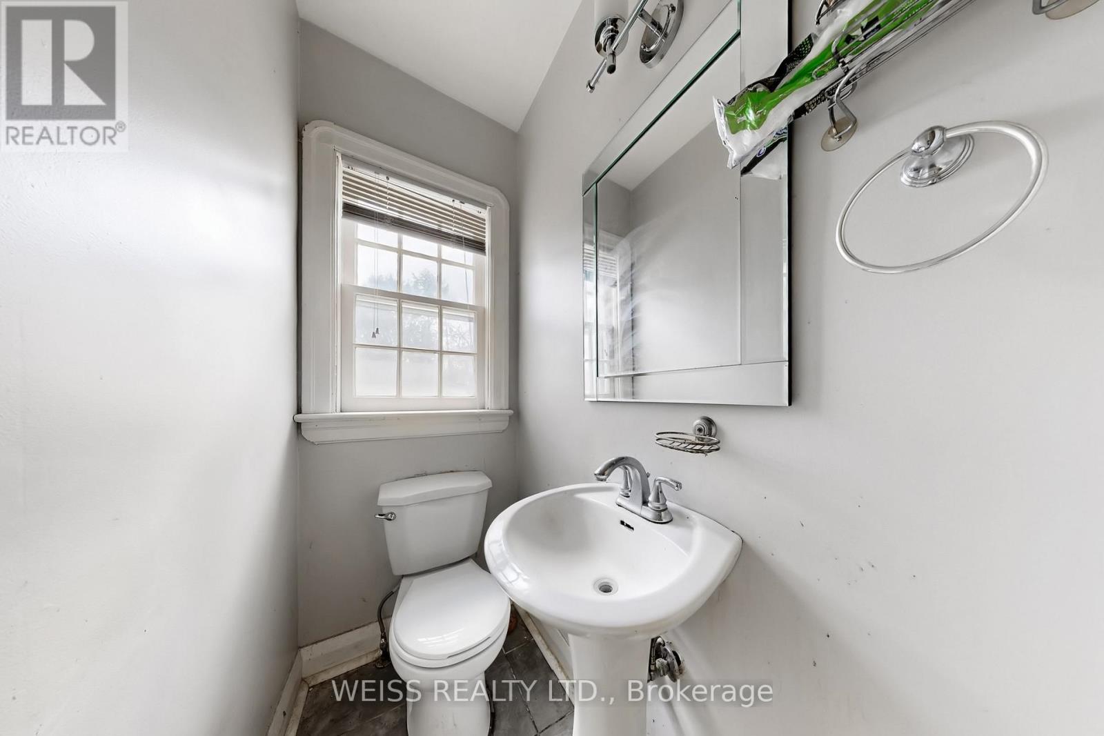 261 Wolsely Street, Peterborough (Northcrest Ward 5), Ontario  K9H 4Z8 - Photo 11 - X12976754