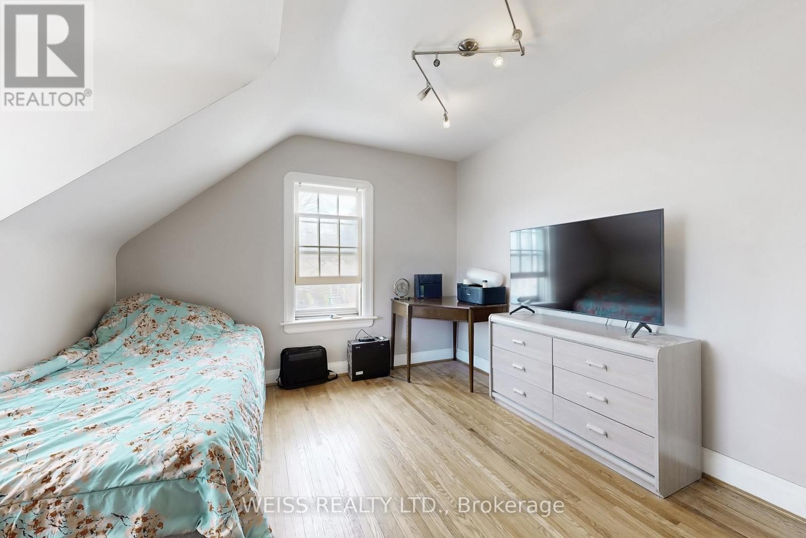 261 Wolsely Street, Peterborough (Northcrest Ward 5), Ontario  K9H 4Z8 - Photo 17 - X12976754