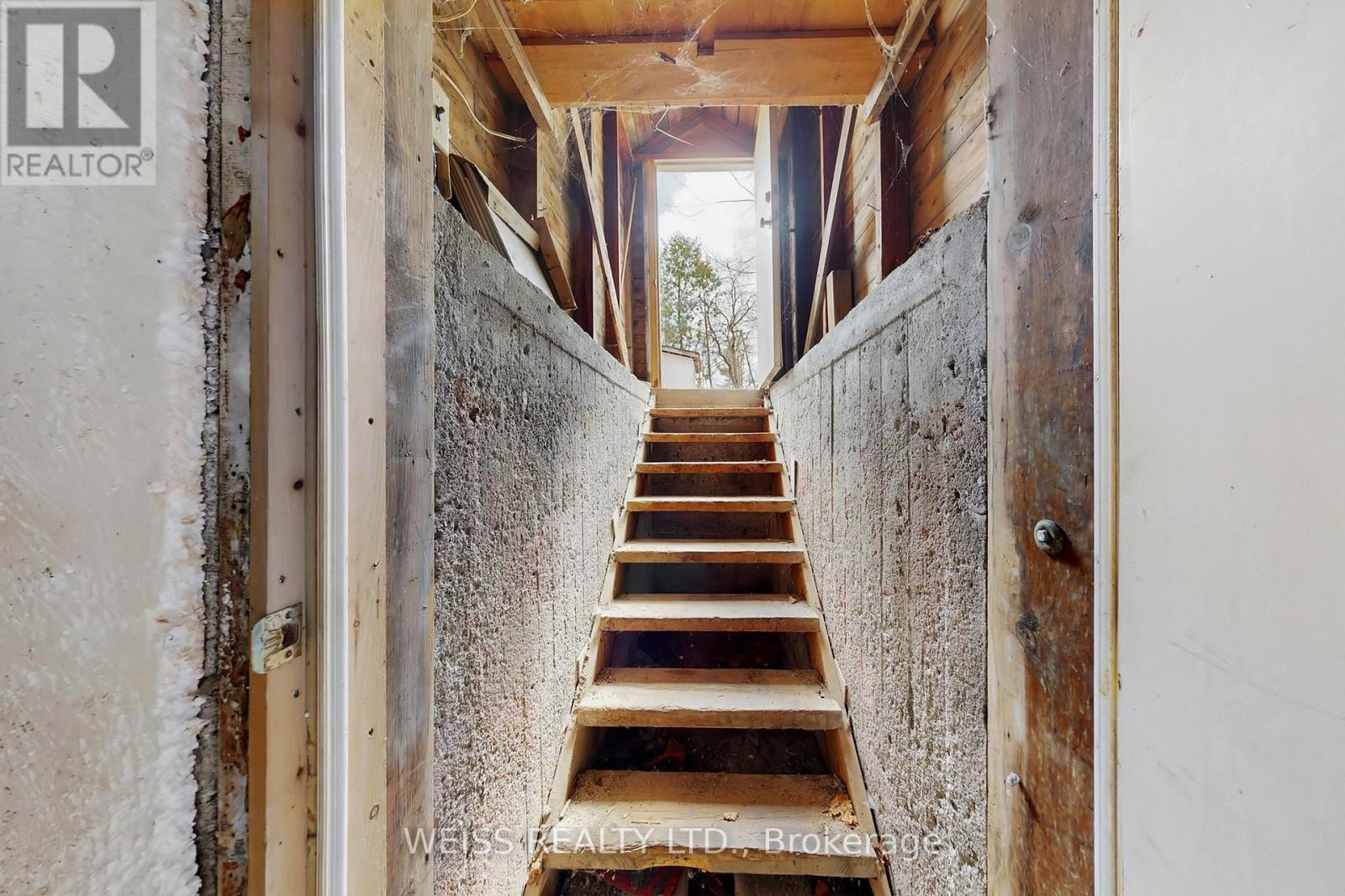 261 Wolsely Street, Peterborough (Northcrest Ward 5), Ontario  K9H 4Z8 - Photo 31 - X12976754