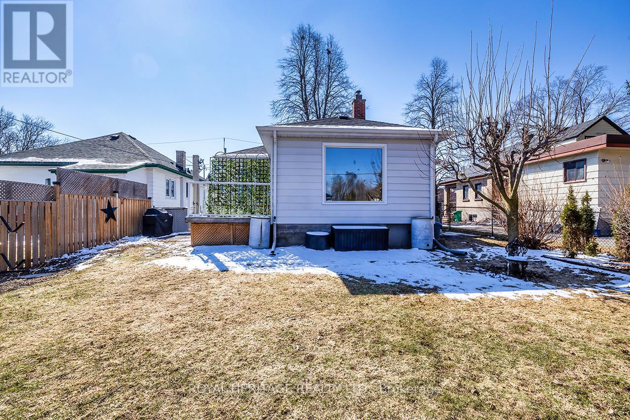250 King George Street, Peterborough (Otonabee Ward 1), Ontario  K9J 1R8 - Photo 27 - X12977126