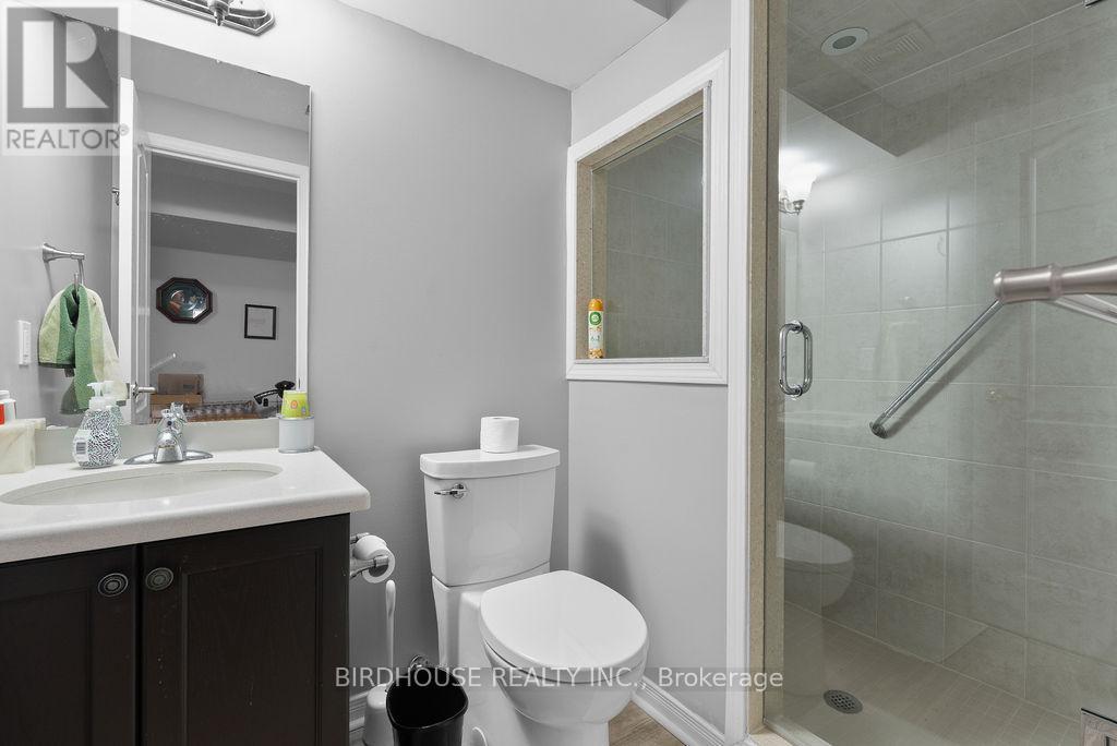 8 Deacon Crescent, Kawartha Lakes (Lindsay), Ontario  K9V 0L4 - Photo 22 - X12977224