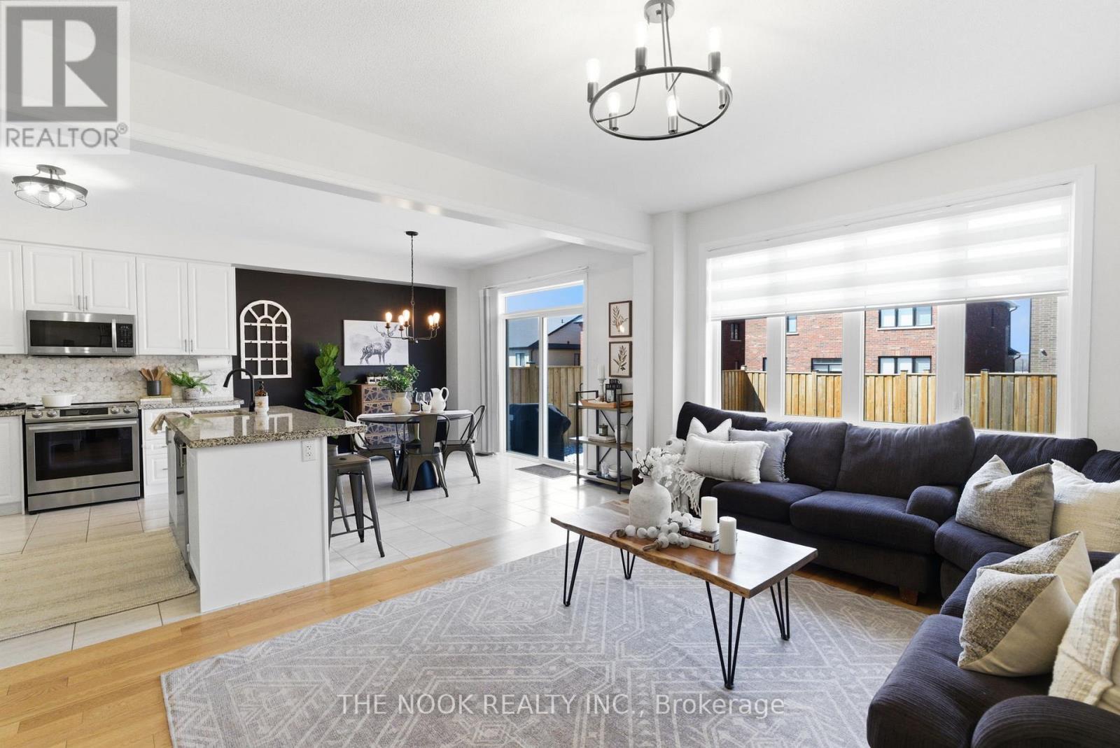 28 Fernridge Heights, Cavan Monaghan (Cavan-Monaghan), Ontario  L0A 1G0 - Photo 11 - X12977814