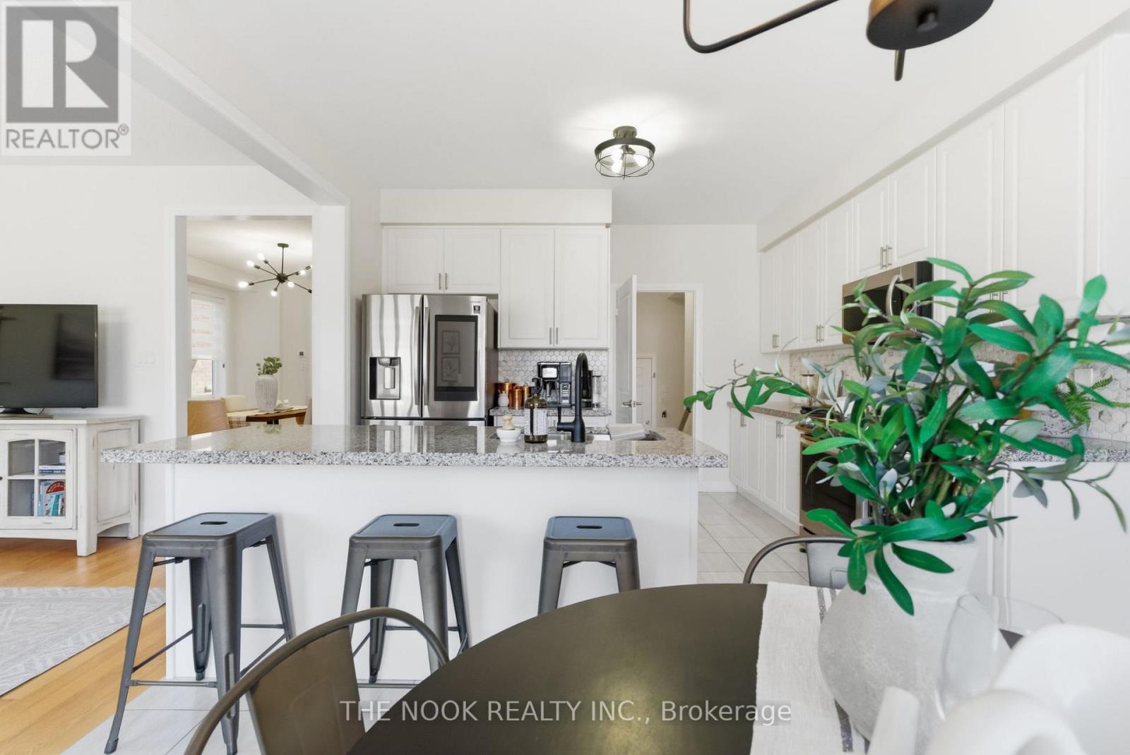 28 Fernridge Heights, Cavan Monaghan (Cavan-Monaghan), Ontario  L0A 1G0 - Photo 15 - X12977814