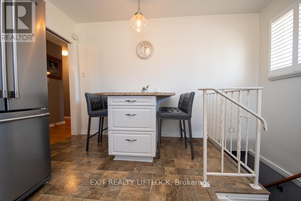 871 Westdale Avenue, Peterborough (Northcrest Ward 5), Ontario  K9H 6C5 - Photo 10 - X12977952