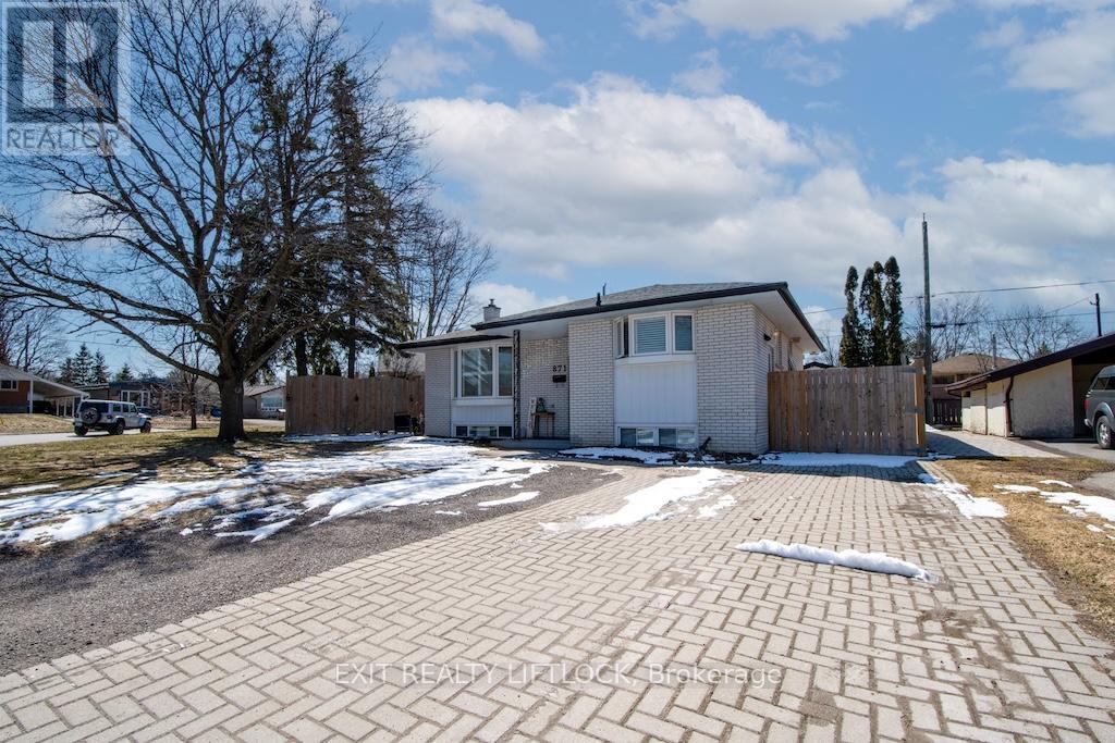871 Westdale Avenue, Peterborough (Northcrest Ward 5), Ontario  K9H 6C5 - Photo 2 - X12977952