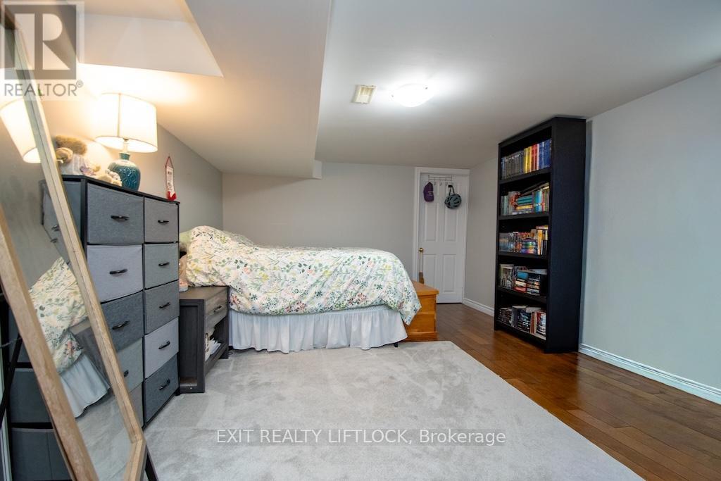 871 Westdale Avenue, Peterborough (Northcrest Ward 5), Ontario  K9H 6C5 - Photo 21 - X12977952