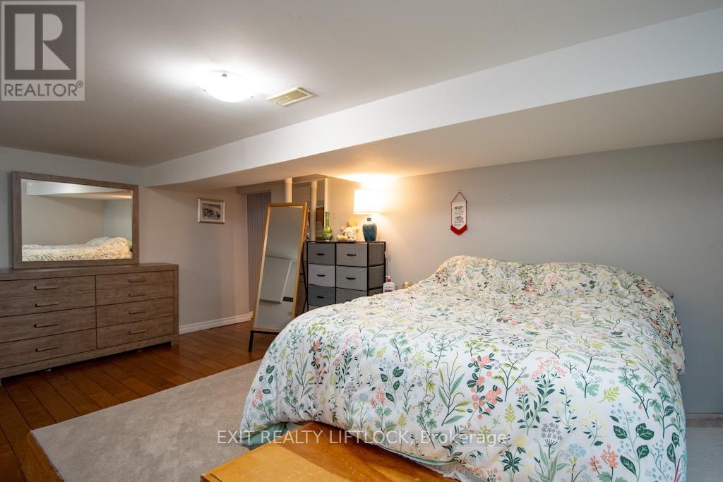 871 Westdale Avenue, Peterborough (Northcrest Ward 5), Ontario  K9H 6C5 - Photo 22 - X12977952