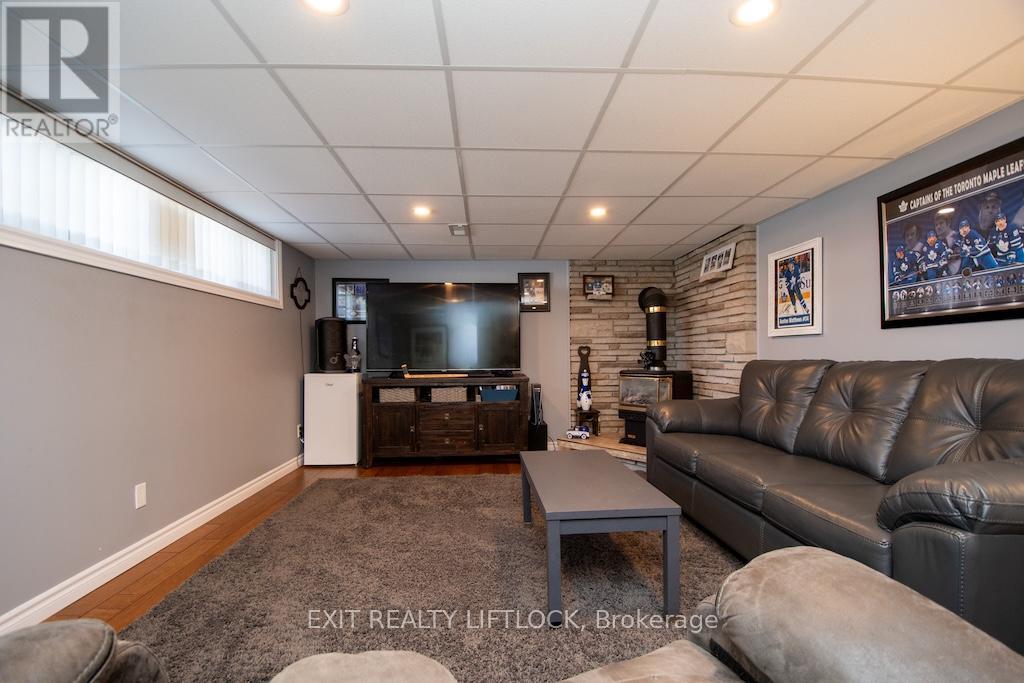 871 Westdale Avenue, Peterborough (Northcrest Ward 5), Ontario  K9H 6C5 - Photo 28 - X12977952