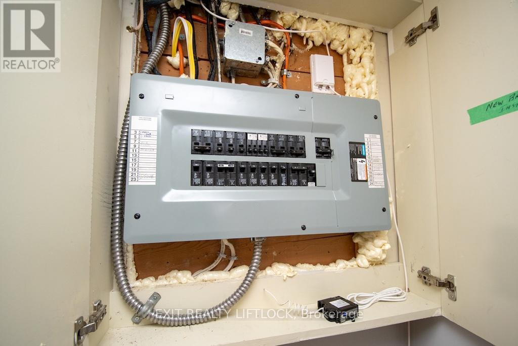 871 Westdale Avenue, Peterborough (Northcrest Ward 5), Ontario  K9H 6C5 - Photo 35 - X12977952