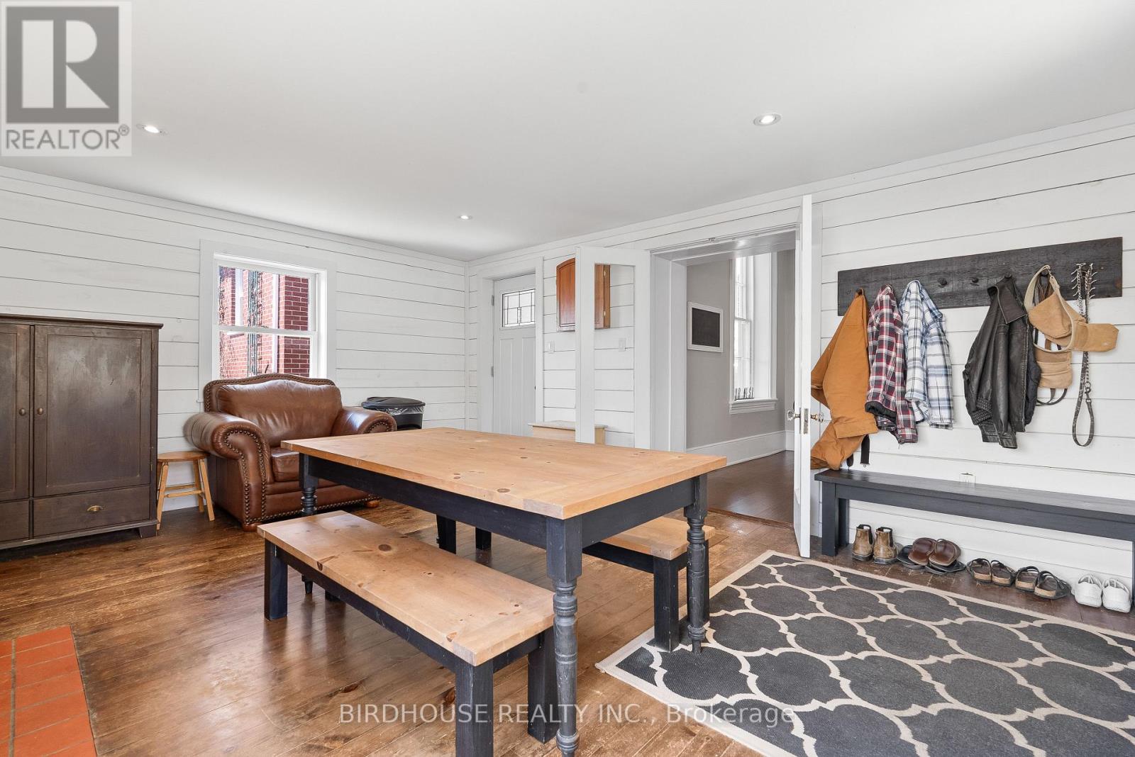 69 Bond Street W, Kawartha Lakes (Lindsay), Ontario  K9V 3R3 - Photo 18 - X12977996