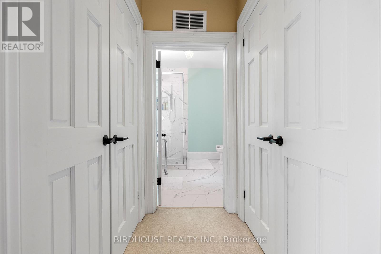 69 Bond Street W, Kawartha Lakes (Lindsay), Ontario  K9V 3R3 - Photo 26 - X12977996