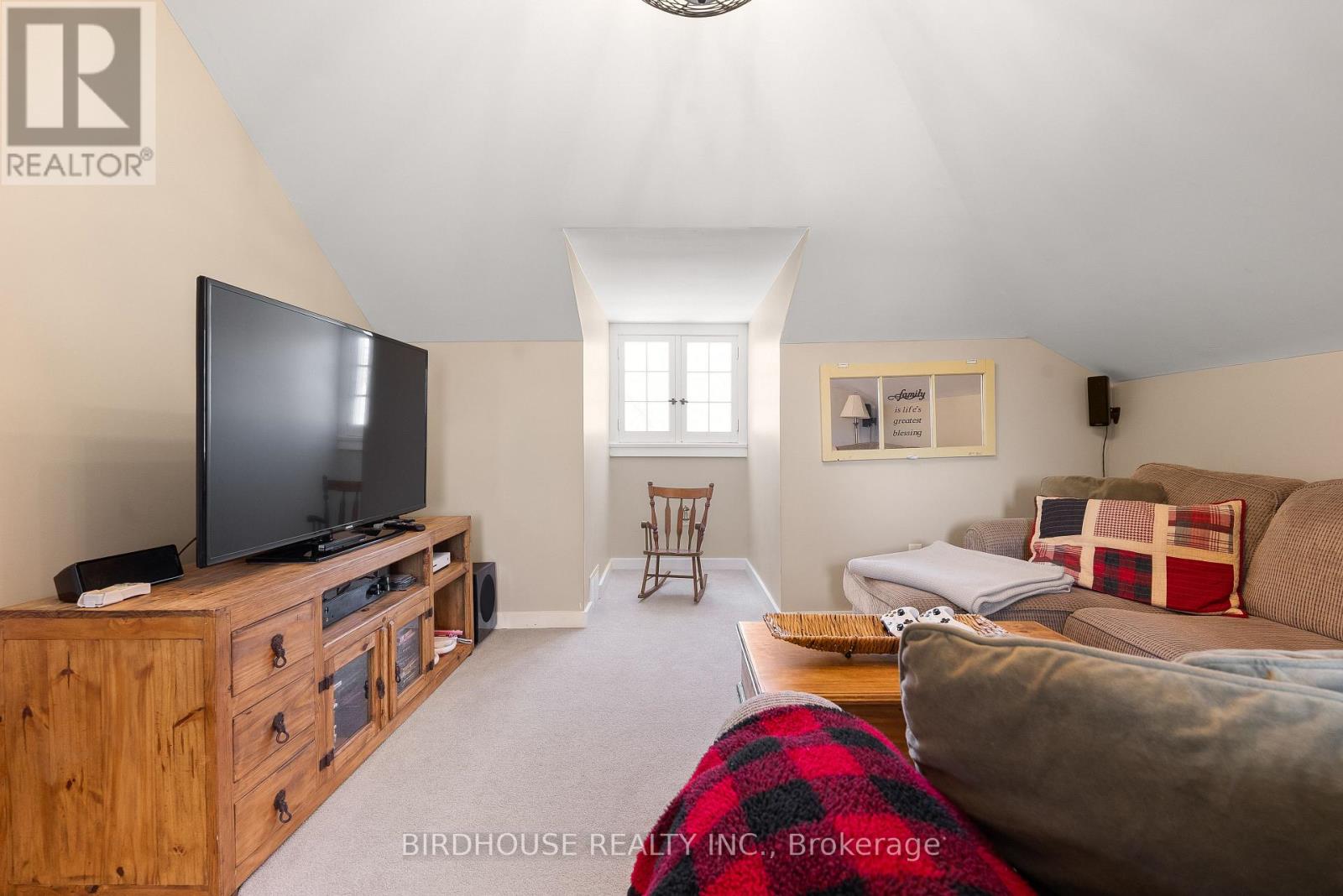 69 Bond Street W, Kawartha Lakes (Lindsay), Ontario  K9V 3R3 - Photo 36 - X12977996