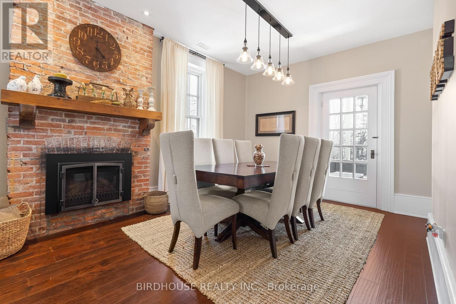 69 Bond Street W, Kawartha Lakes (Lindsay), Ontario  K9V 3R3 - Photo 8 - X12977996