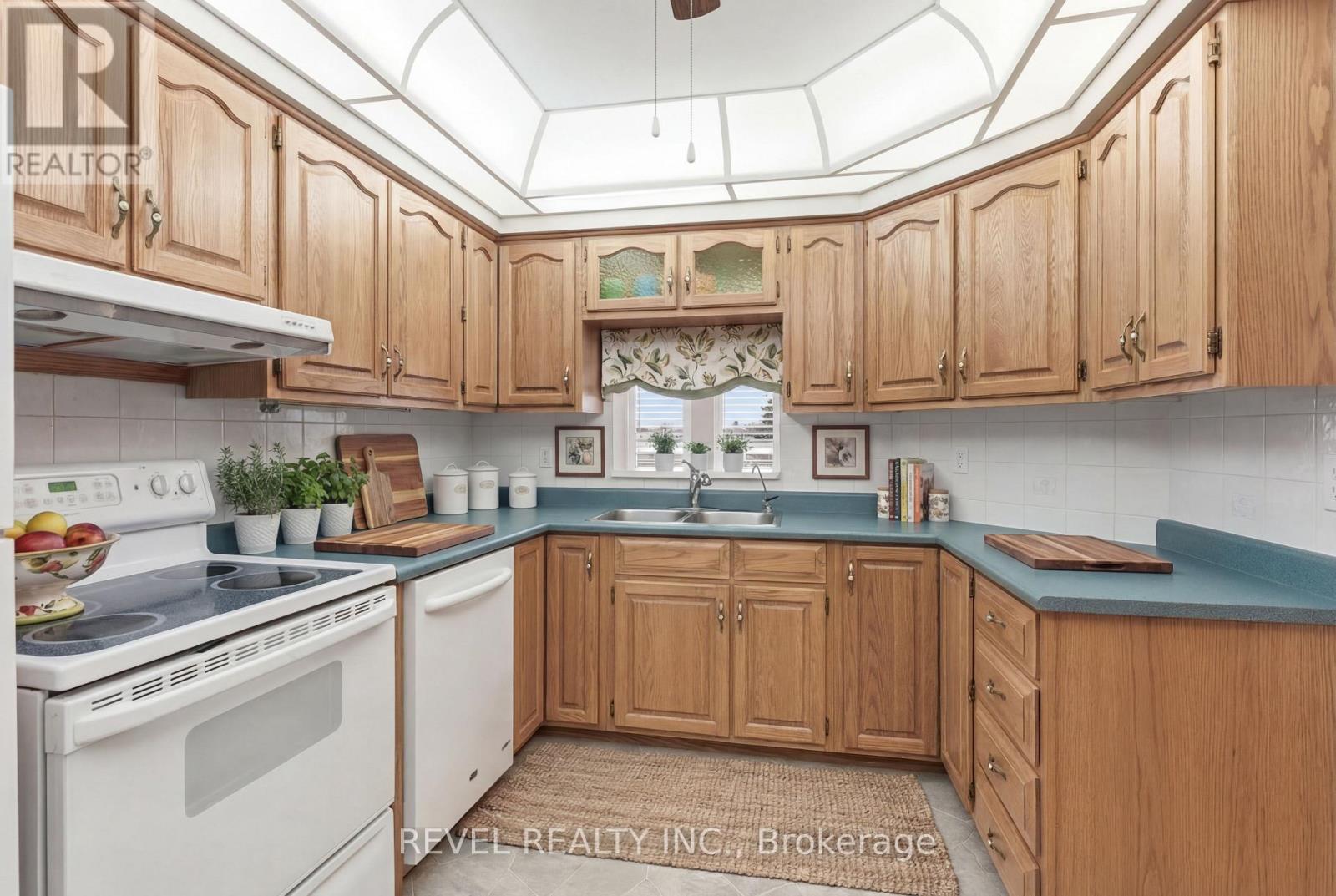 309 - 4 Heritage Way, Kawartha Lakes (Lindsay), Ontario  K9V 5Z2 - Photo 20 - X12978134